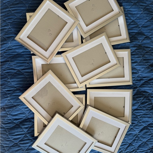 Silver Photo Frame Set - Picture 4 of 8